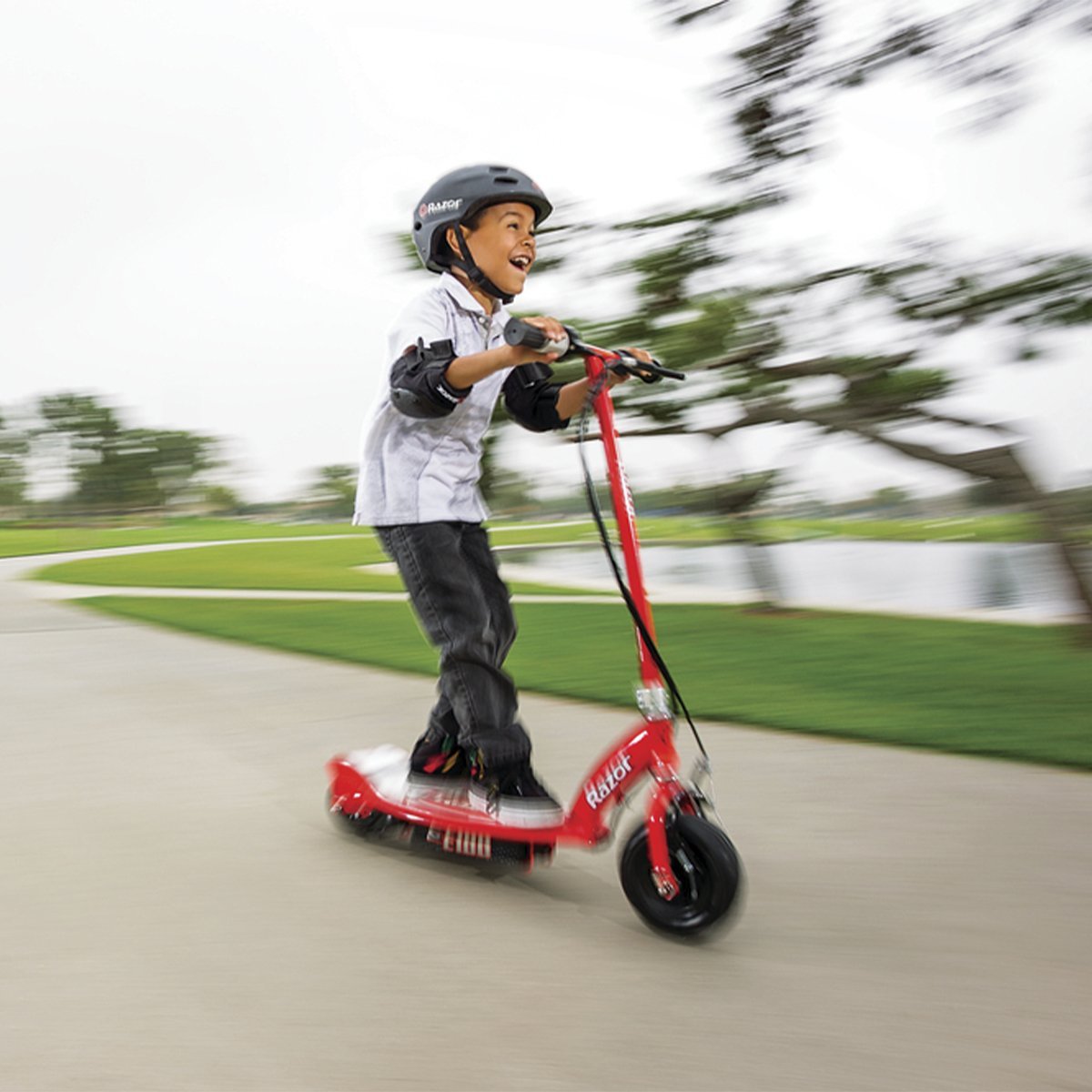 Razor E100 Elektrikli Scooter Kırmızı